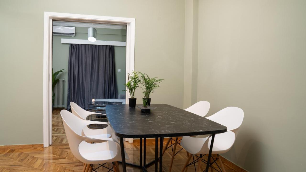 City Center Apt. On A Traffic Free Street Atene Esterno foto