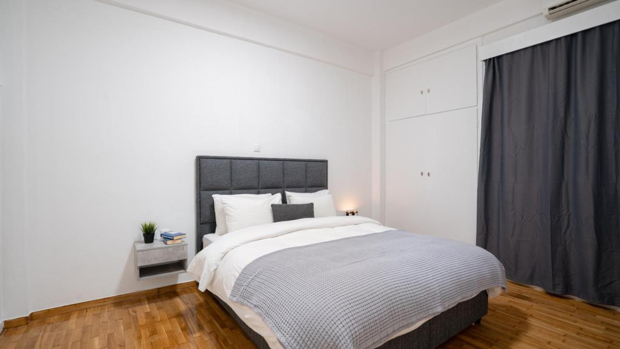 City Center Apt. On A Traffic Free Street Atene Esterno foto